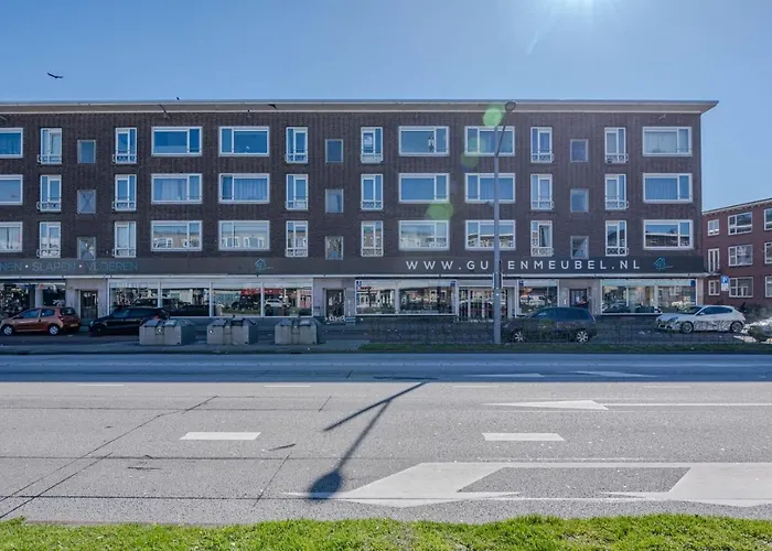 Sunny And Spacious Apartment